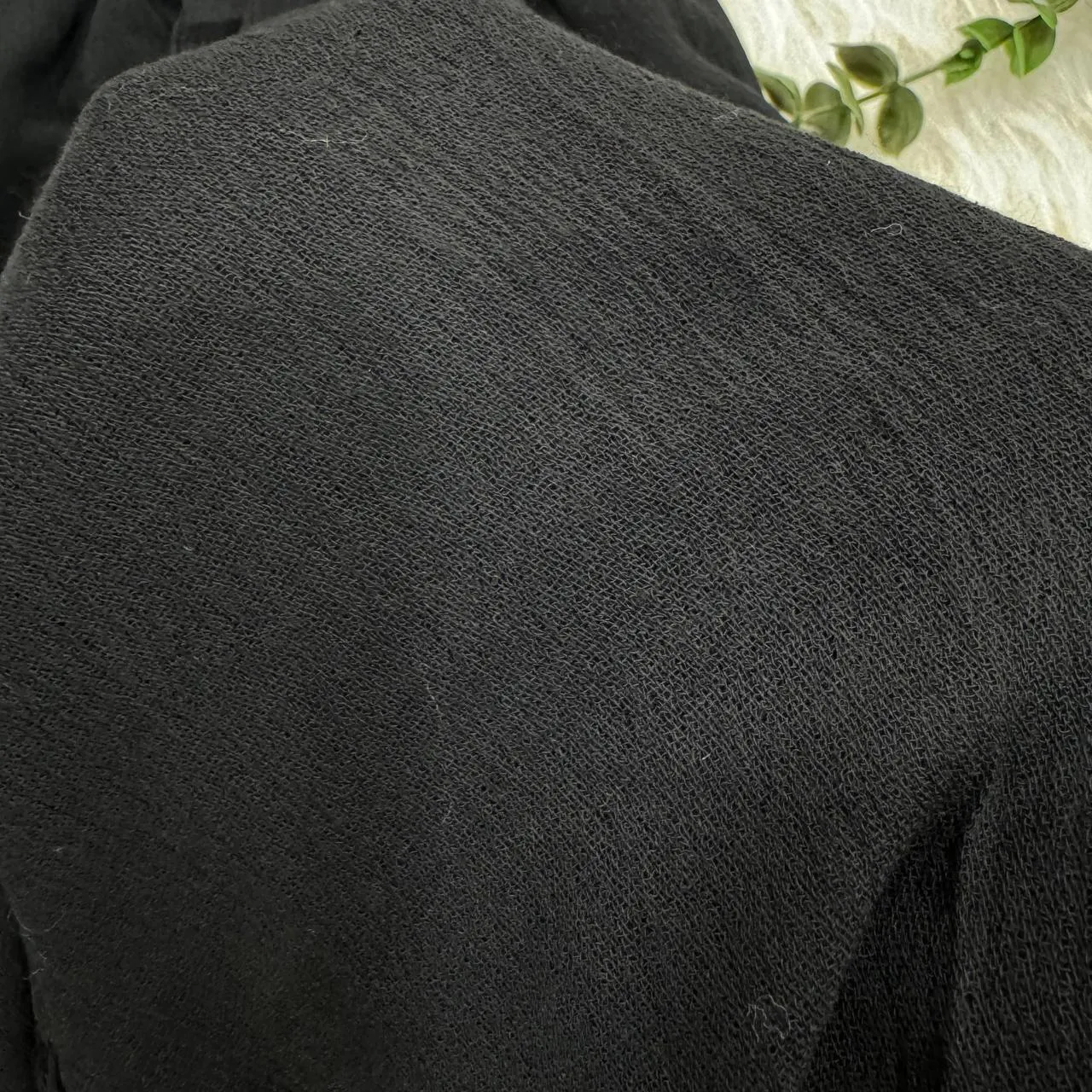 شال وارداتی سوپرنخ ساده کد 1243 قواره 200×70 سانتیمتر بدون آبرفت و چروک