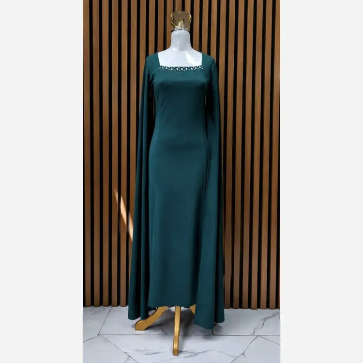 پیراهن زنانه مدل رزیار جنس دالقیچ قد 135 در رنگبندی مشکی و سبز سایز 40 تا 50
