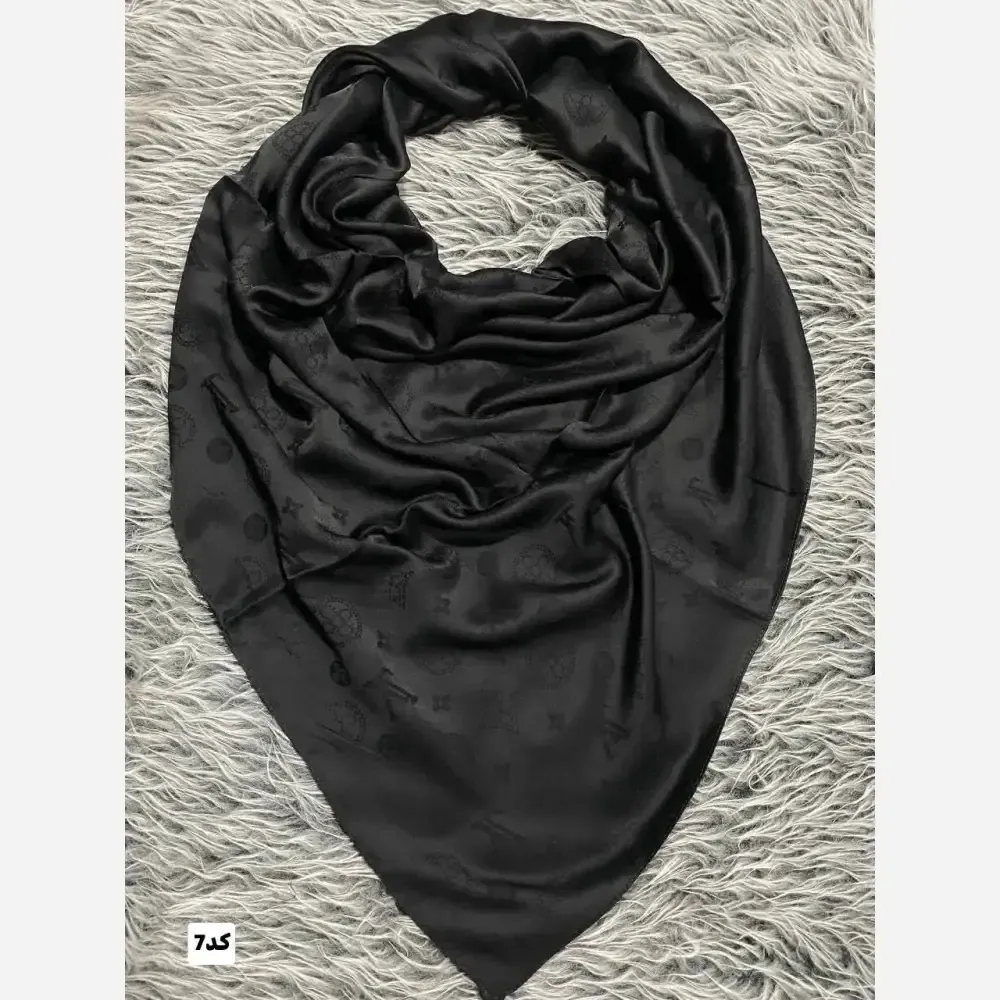 روسری ژاکارد مشکی قواره 140 دور دوخت