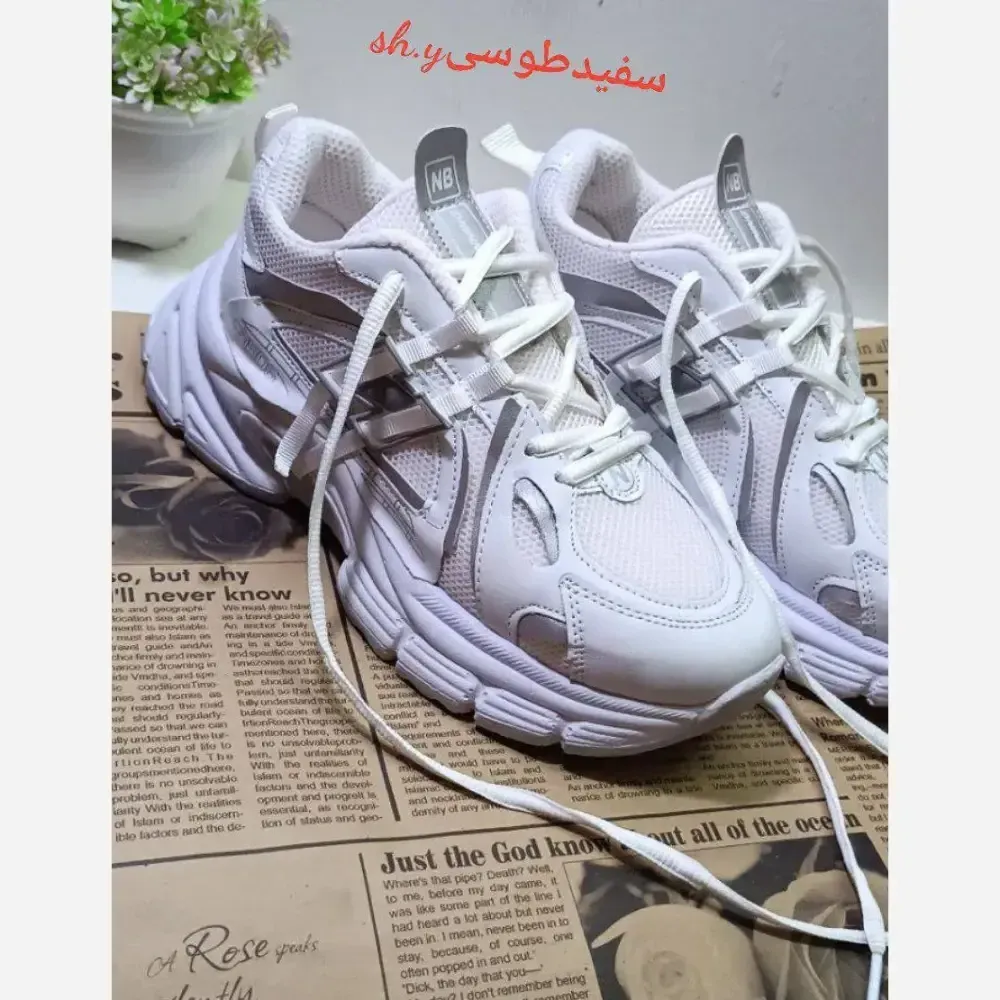 کتونی نیو بالانس 1906 زنانه لژدار با کفی طبی و رویه پارچه گرم بالا