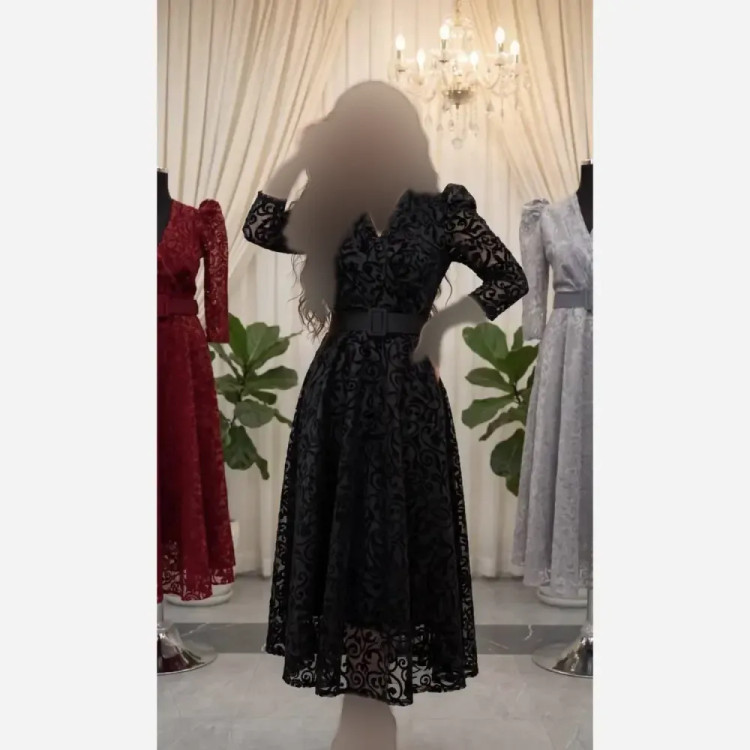 پیراهن مجلسی زنانه مدل دنیا جنس فلوک ارگانزا آستردار با کمربند قد 135