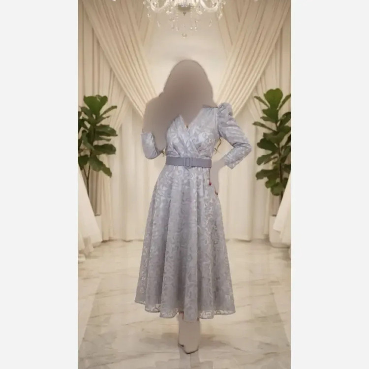 پیراهن مجلسی زنانه مدل دنیا جنس فلوک ارگانزا آستردار با کمربند قد 135