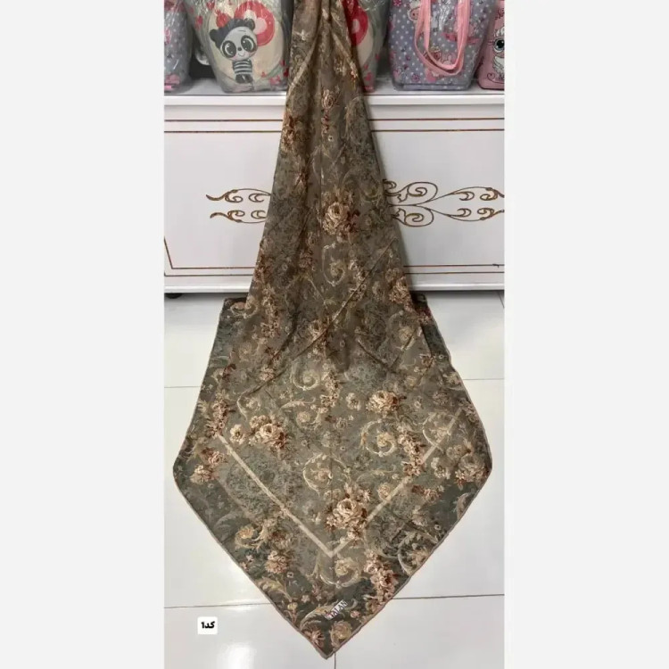روسری نخی قواره 140 طرح پروانه دست دوز مناسب زیر چادر