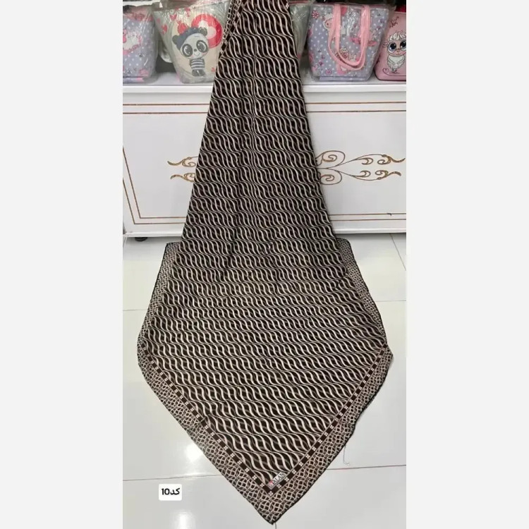 روسری نخی قواره 140 طرح گل ریز دست دوز مناسب زیر چادر