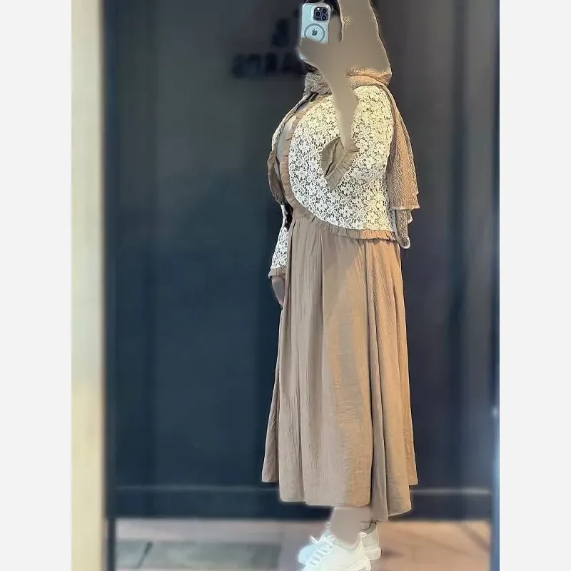 ست کت و دامن زنانه مدل چین چیلا جنس کراش آیوا و گیپور