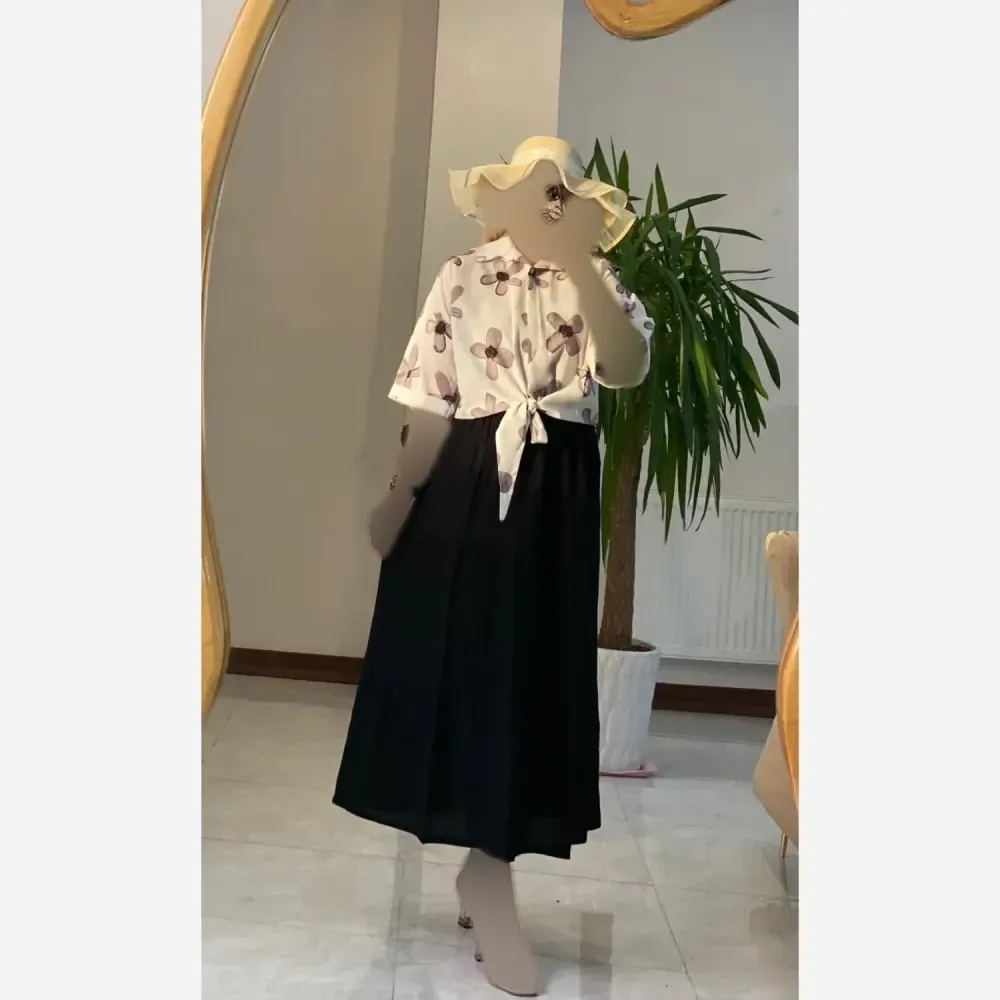 شومیز گره ای گل مشکی جنس بوگاتی فری سایز