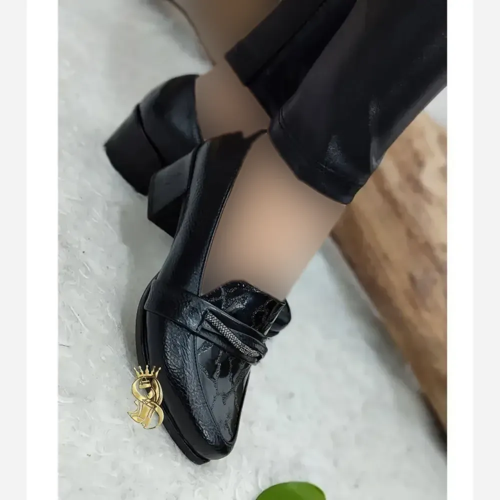 کفش طبی مجلسی زنانه مدل نیلوفر ورنی رنگ مشکی سایز 37 و 38