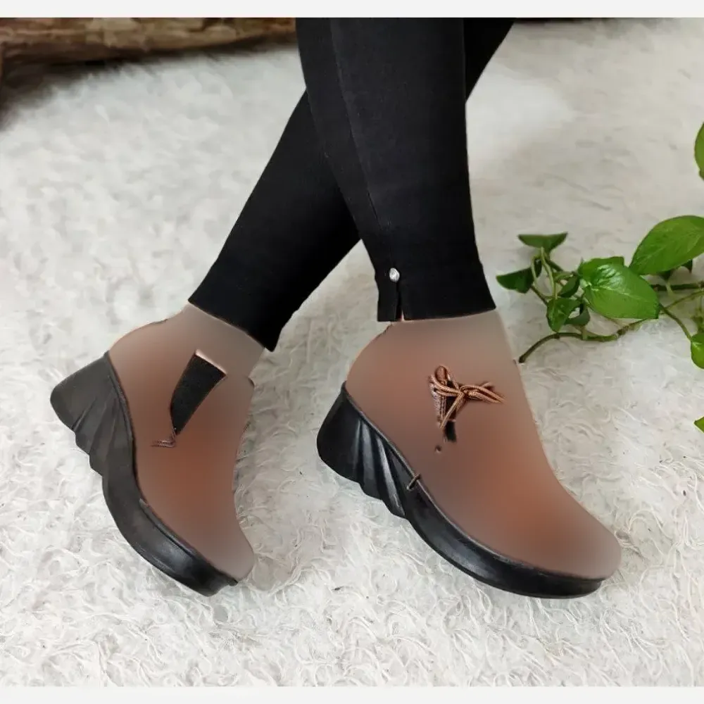 کفش طبی لژدار زنانه چرم فلوتر بغل بندی صدفی