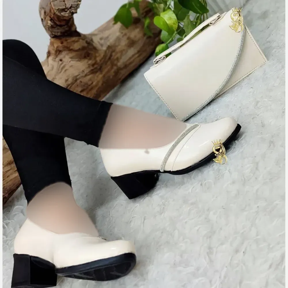 کفش طبی مجلسی زنانه ورنی پاشنه 5 سانت رنگ زرشکی مشکی کرم سایز 37 تا 40