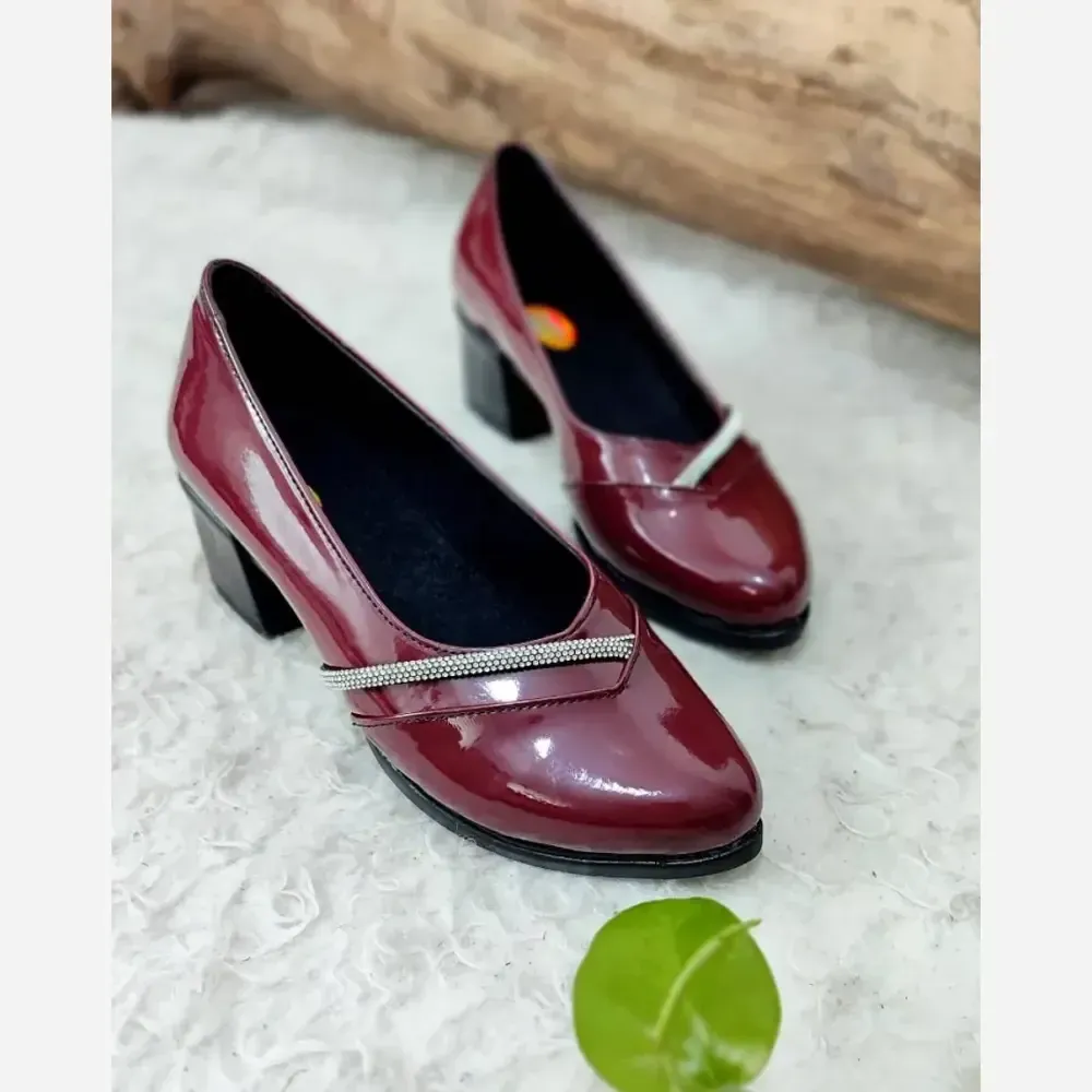 کفش طبی مجلسی زنانه ورنی پاشنه 5 سانت رنگ زرشکی مشکی کرم سایز 37 تا 40