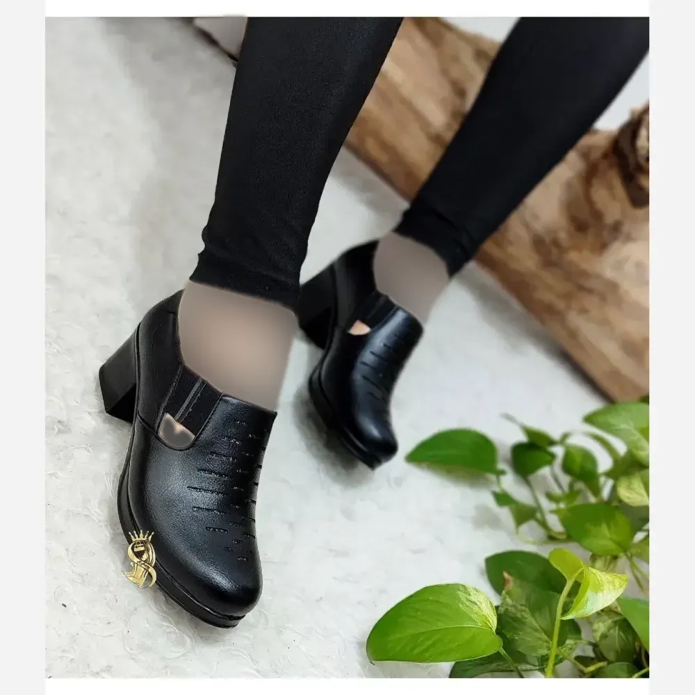کفش طبی زنانه چرم صنعتی مدل شیوا لمه رنگ مشکی