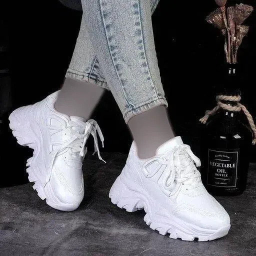 کتونی لژ دار طبی چرم صنعتی زنانه مدل لول