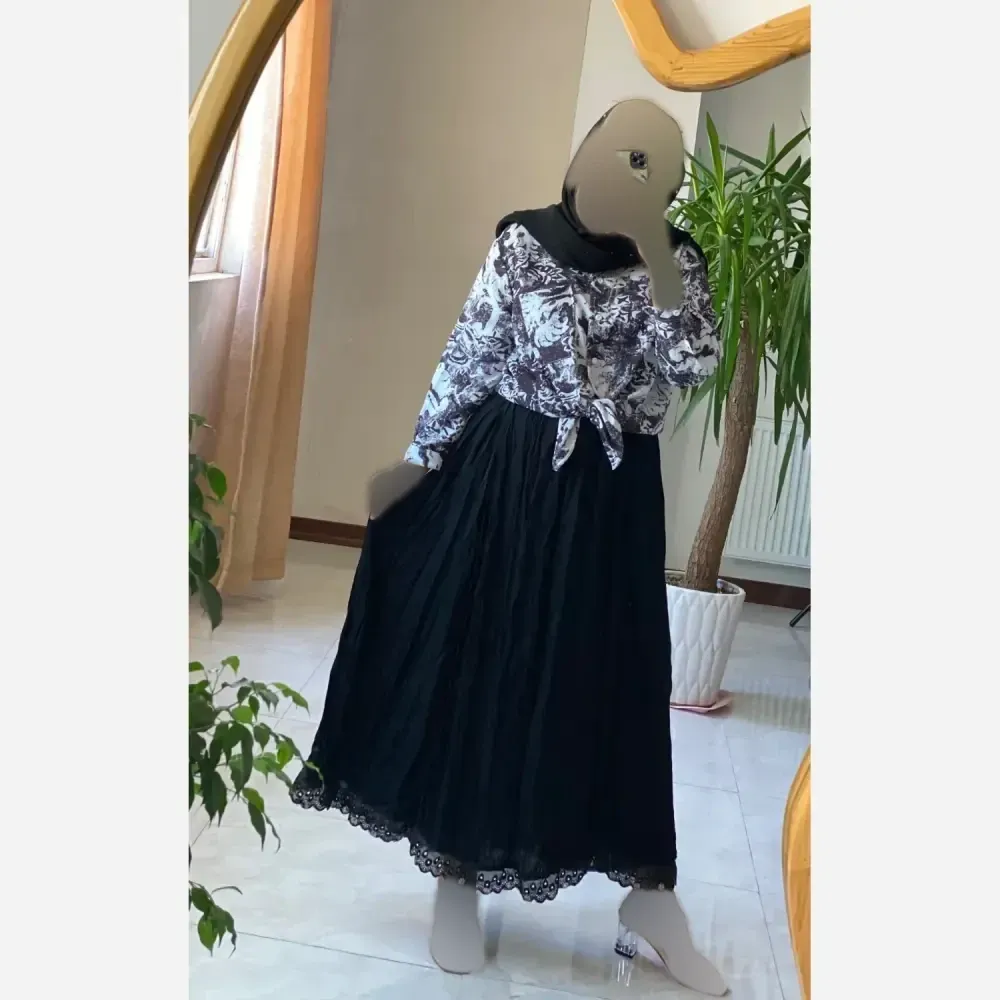 دامن قواره دار چروک بلند زنانه جنس کرپ خاویار فری سایز مشکی