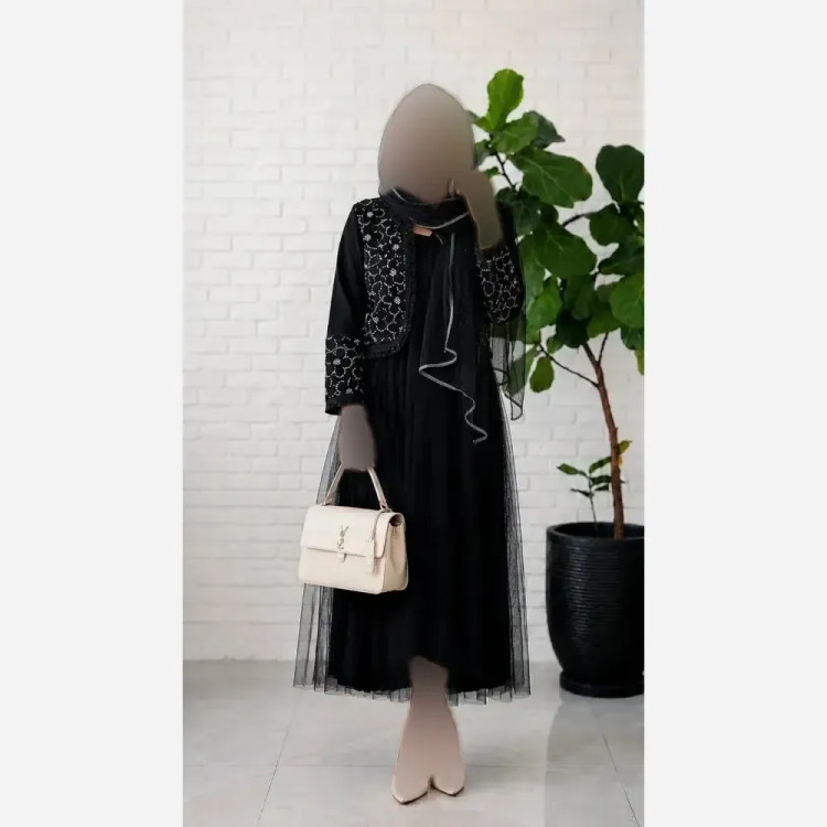 ست سه تیکه کت و دامن و شال مجلسی مشکی جواهردوزی فری سایز