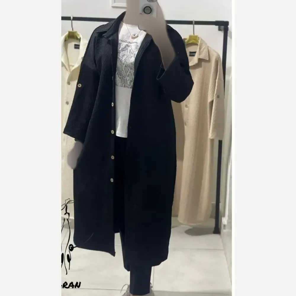 مانتو لوسی شانتون سبک و خنک فری سایز 38 تا 46 رنگ نسکافه ای کرم سبز کرم نسکافه ای قد 122 سانت آستین گت کمربند دارد