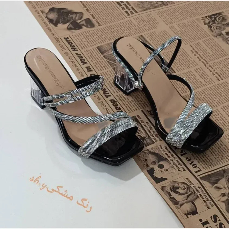 کفش مجلسی زنانه دو کاره آیدا پاشنه شیشهای ورنی براق