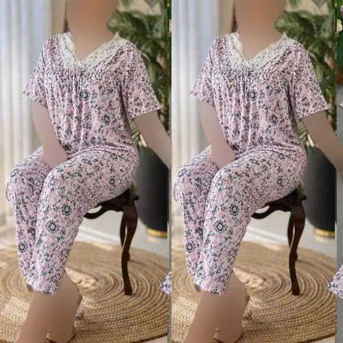 ست تیشرت و شلوار وارداتی گیاهی فری سایز رنگ میخک