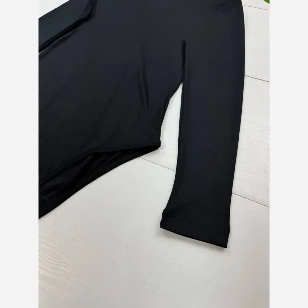 بادی زنانه یقه گرد جنس فانریپ کش رنگ مشکی و زرشکی سایز 38 تا 44