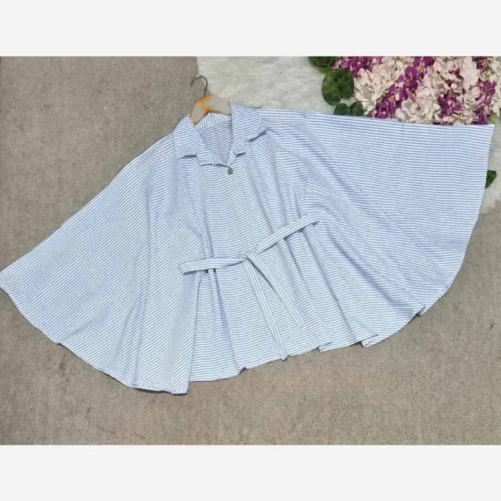 مانتو مدل بارانا نخی داکرون زنانه فری سایز شیک و راحت جلو دکمه خنک رنگ آبی صورتی طوسی