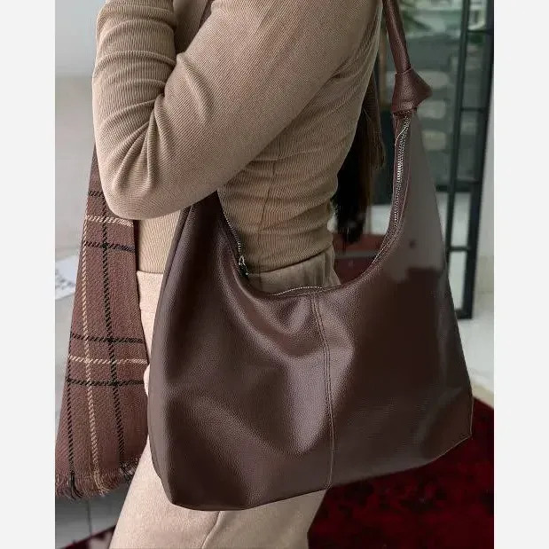 کیف چرمی بند گره ای زنانه مشکی موکا سایز آزاد