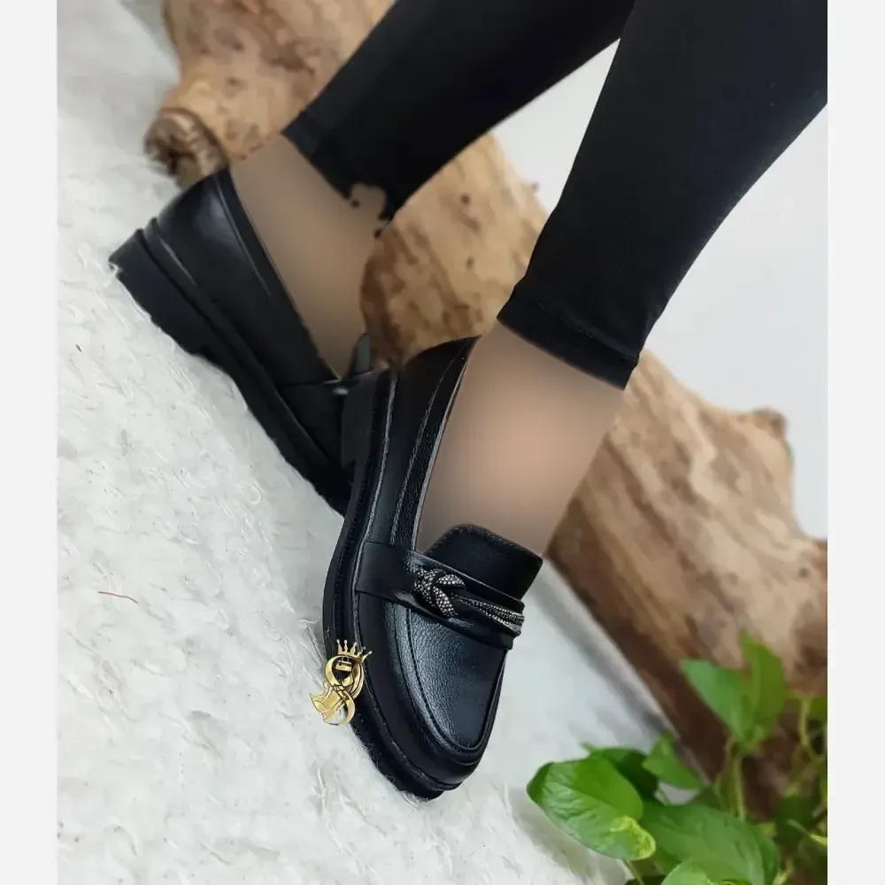 کفش کالج طبی زنانه مدل نازلی چرم رنگ مشکی سایز 37 و 38
