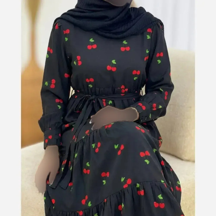 پیراهن گیلاسی یقه چین جنس بوگاتی رنگ مشکی سایز فری 38 تا 46