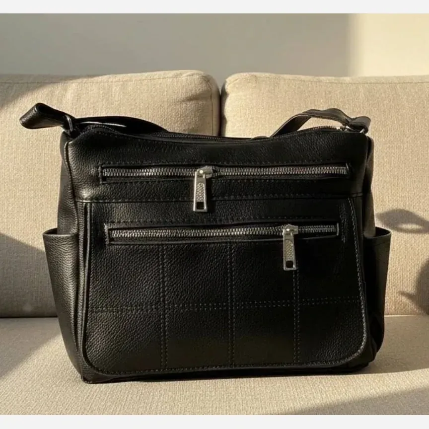 کیف دوشی اسپرت چرم صنعتی مشکی مدل چیتا