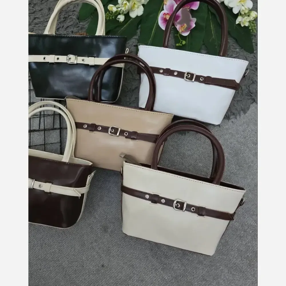 کیف چرمی زنانه مدل اسما ابعاد 28 در 16 سانتی متر