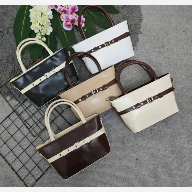کیف چرمی زنانه مدل اسما ابعاد 28 در 16 سانتی متر