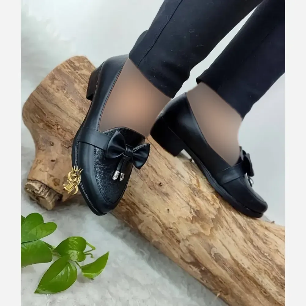 کفش کالج طبی زنانه مدل ملودی رویه چرم صنعتی رنگ مشکی