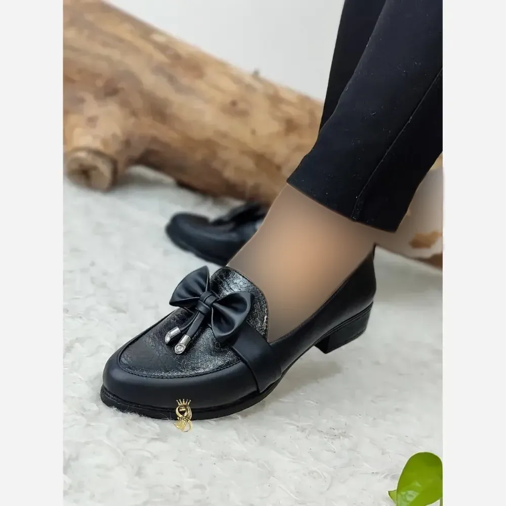 کفش کالج طبی زنانه مدل ملودی رویه چرم صنعتی رنگ مشکی