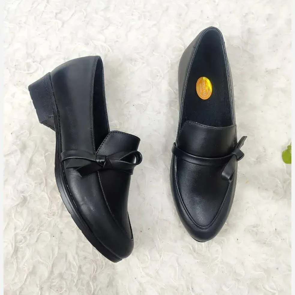 کفش کالج طبی زنانه چرم مشکی مدل گره ای