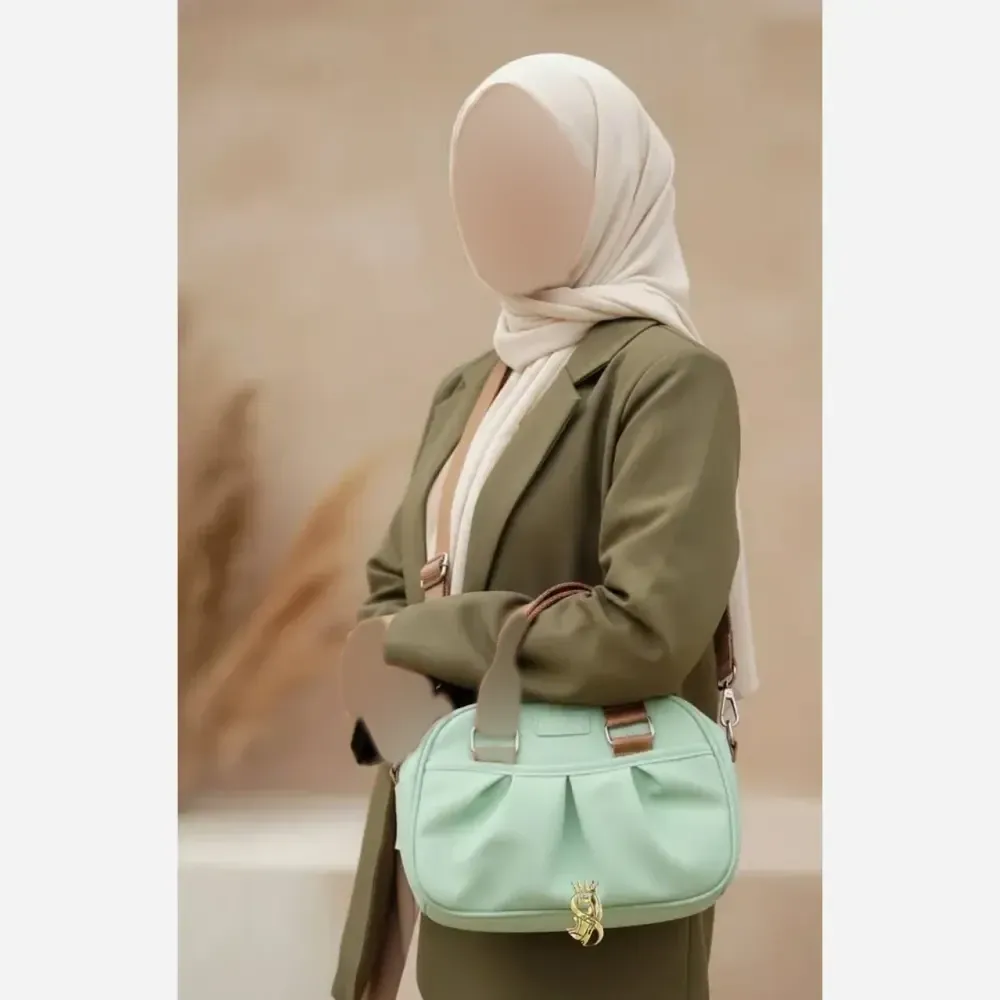کیف اسپرت دوشی زنانه مدل شاپرک جنس نانسی ابعاد 25 در 22 رنگ سبز طوسی مشکی