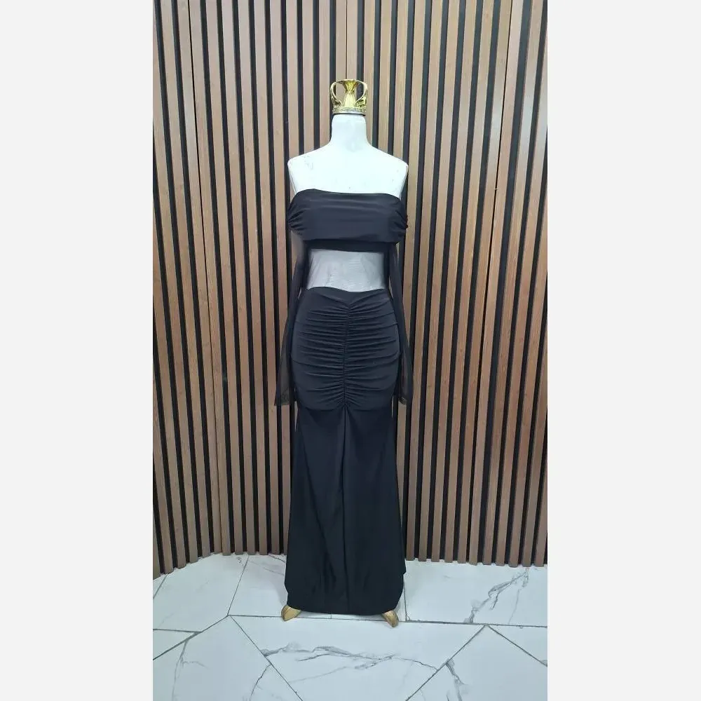 لباس زیر زنانه فریال فلامنت و تور بند دکلته مشکی سایز 36 38 40