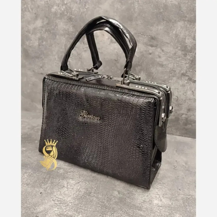 کیف صندوقی ورنی مشکی ابعاد 17x25