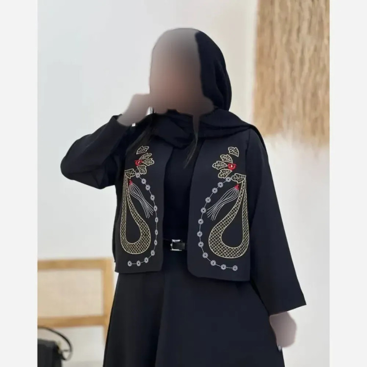 کت و دامن زنانه مازراتی گلدوزی شده مشکی مدل ثمر فری سایز
