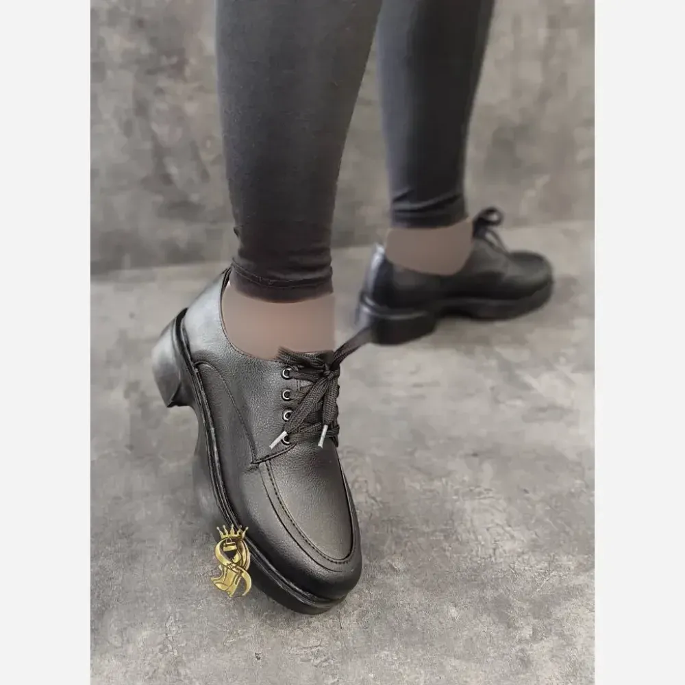 کفش طبی اسپرت زنانه مدل تینا چرم صنعتی مشکی