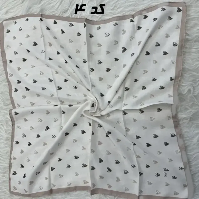 مینی اسکارف کرمی نخ قواره 65x65 سانتیمتر مناسب استفاده روزمره بدون آبرفت و رنگ رفت